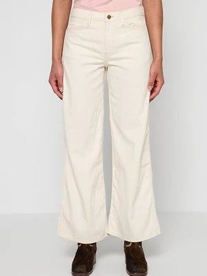 Wide leg Wrangler