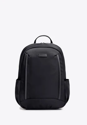 Wielofunkcyjny plecak do samolotu z miejscem na laptopa 13”/14” czarny Wittchen