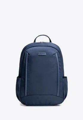 Wielofunkcyjny plecak do samolotu z miejscem na laptopa 13”/14” granatowy Wittchen