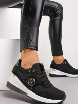 Czarne Sneakersy przed Kostkę z Metaliczną Wstawką na Koturnie Ideslefa