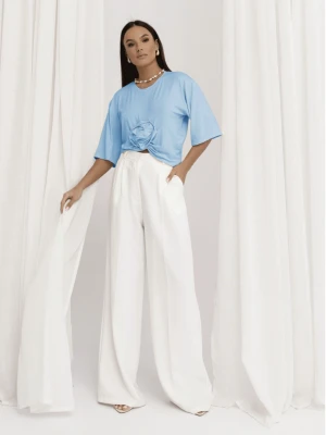 Wiskozowy t-shirt z ozdobną róża CRESSIDA - błękitna  magmac 