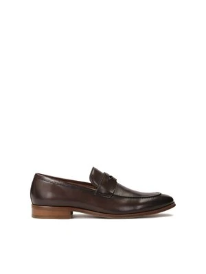 Wizytowe brązowe loafersy z cieniowaną cholewką Kazar