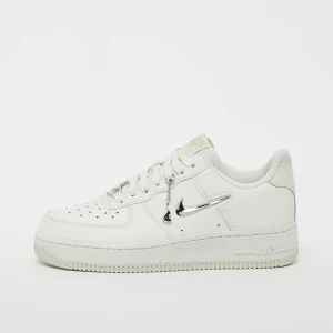 WMNS Air Force 1 '07 Next Nature SE, markiNike, Nike Air Force 1, w kolorze beż, rozmiar: