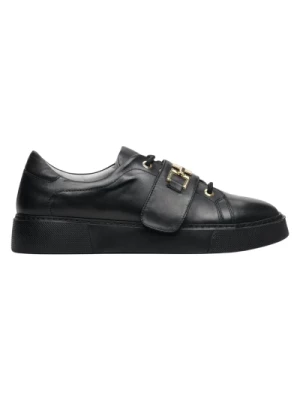 Women's Black Low-Top Sneakers made of Genuine Leather Estro Er00112815 Estro