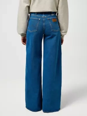 Wrangler Canyon Loose Jean Gentle Sky Size 28 x34