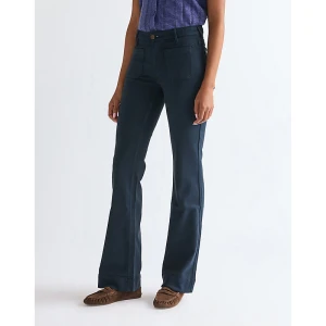 Wrangler Flare Jean Navy Size 32 x34