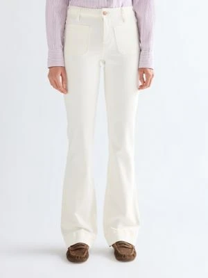 Wrangler Flare Lightweight Jean Worn White Size 32 x34