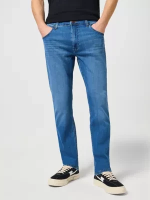 Wrangler Greensboro Medium Stretch Straight Jean Softwear Size 46 x34