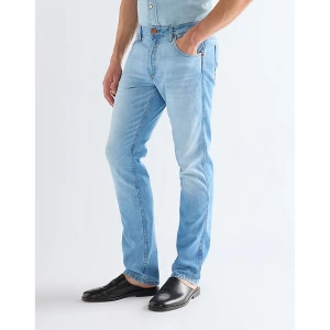 Wrangler Greensboro Straight Lightweight Low Stretch Jean Light Wash Size 44 x34