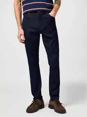 Wrangler Larston Low Stretch Slim Tapered Jean Moonlight Rinse Size 40 x34