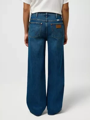 Wrangler Loose Straight Jean Yosemite Size 31 x32