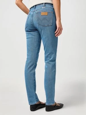 Wrangler Piper Slim Jean Velvet Sky Size 32 x34