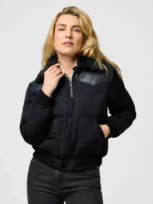 Zdjęcie produktu Wrangler Regular Western Puffer Black Size