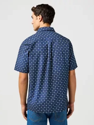 Wrangler Short Sleeve Resort Shirt Blue Geo Size