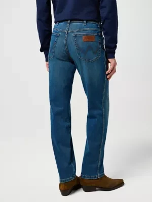 Wrangler Texas High Stretch Straight Jean Rouge Size 42 x32