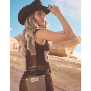 Wrangler Wrangler x Lainey Wilson Patchwork Bottom Corduroy Size 27 x32