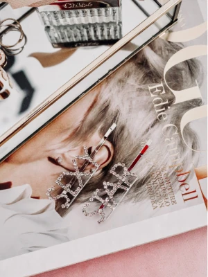 Wsuwka do włosów napis kryształ SEXY - srebro  magmac 