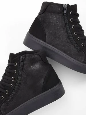 Wysokie sneakersy ze wzorem w kwiaty bonprix