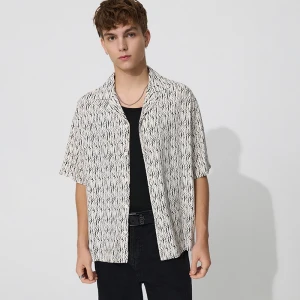 Wzorzysta koszula z krótkim rękawem kremowa House