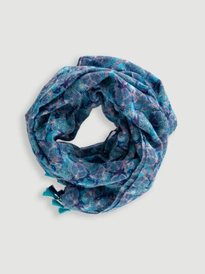 Wzorzysty szal z frędzlami w kolorze niebieskim Top Secret