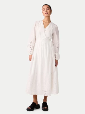 YAS Sukienka codzienna Luma 26032685 Biały Regular Fit