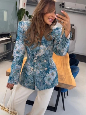 Żakardowa marynarka w kwiaty JULIANNA - niebieska  magmac 
