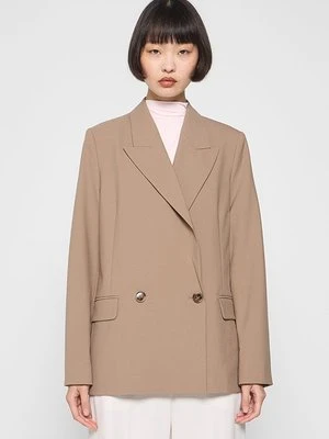 Żakiet & Other Stories