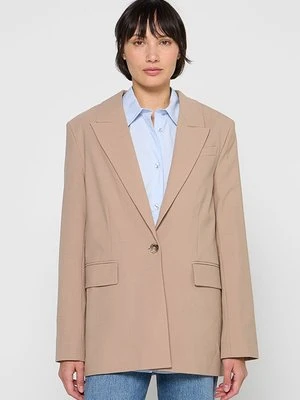 Żakiet & Other Stories