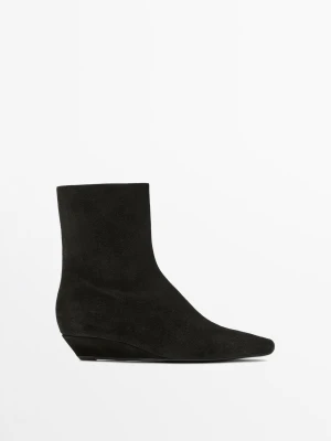 Zamszowe Botki Na Koturnie - Czarny - - Massimo Dutti - Kobieta