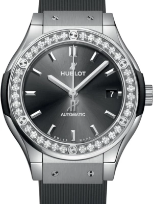 Zegarek Damski HUBLOT Racing Grey Titanium Diamonds Classic Fusion 565.NX.7071.RX.1204