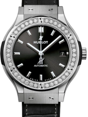 Zegarek Damski HUBLOT Classic Fusion Titanium Diamonds