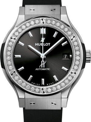 Zegarek Damski HUBLOT Classic Fusion Titanium Diamonds