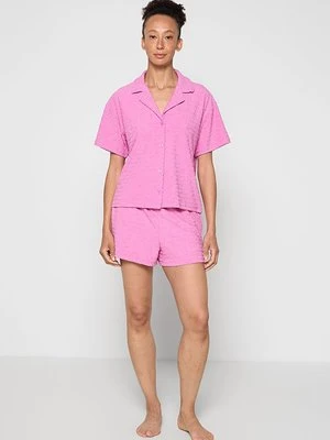 Zestaw bielizny nocnej DKNY różowy