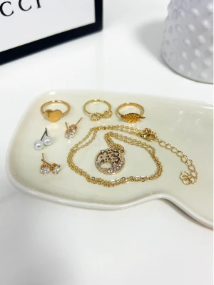 Zestaw biżuterii z motywem drzewka- złoty  magmac 