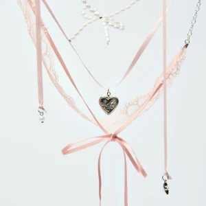 Zdjęcie produktu Zestaw chokerów w stylu coquette 4-pak House