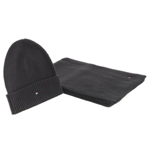 Zdjęcie produktu Zestaw prezentowy czapka i szalik Gp Flag Beanie&Scarf AM0AM11624 BDS (TH950-a) Tommy Hilfiger