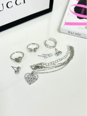 Zestaw delikatnej biżuterii - srebrny  magmac 