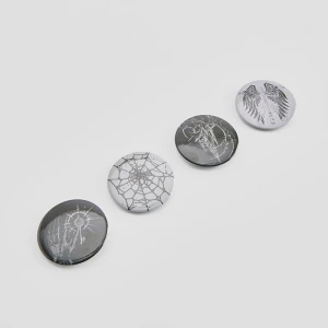 Zestaw przypinek w stylu gothic House