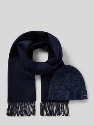 Zestaw z czapką i szalikiem z czystej żywej wełny w pudełku prezentowym Bugatti