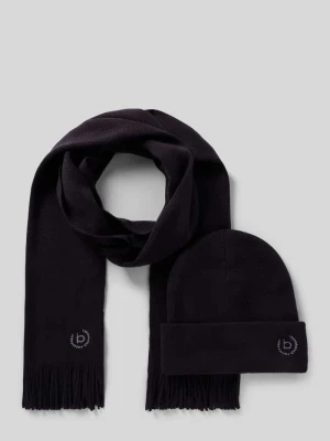 Zestaw z szalem i czapką w pudełku prezentowym Bugatti