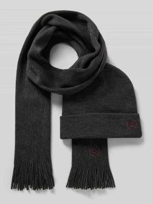 Zestaw z szalem i czapką w pudełku prezentowym Bugatti