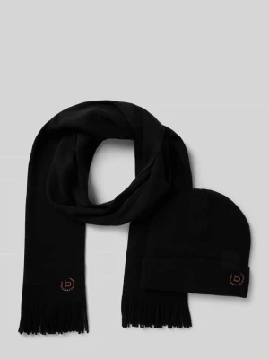 Zestaw z szalem i czapką w pudełku prezentowym Bugatti