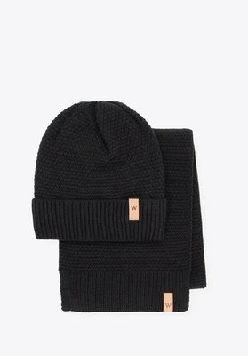 Zestaw zimowy: czapka i szalik o grubym splocie czarny Wittchen
