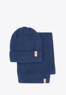 Zestaw zimowy: czapka i szalik o grubym splocie granatowy Wittchen