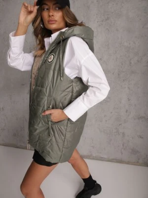 Zielona Długa Kamizelka Pikowana z Nieodpinanym Kapturem Ozdobiona Naszywką Kasseda