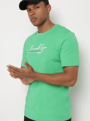 Zielona Koszulka z Bawełny Ozdobiona Nadrukiem Eloenna