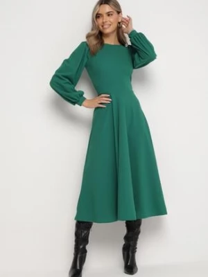 Zielona Rozkloszowana Midi Sukienka z Eleganckimi Luźnymi Rękawami Samriddhi messaya