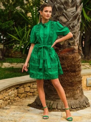 Zielona Rozkloszowana Sukienka Koronkowa z Wiązanym Paskiem Vinka retro & icone