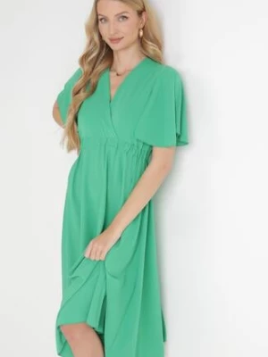 Zielona Rozkloszowana Sukienka Midi z Kopertowym Dekoltem i Gumką w Talii Muntani lily rose