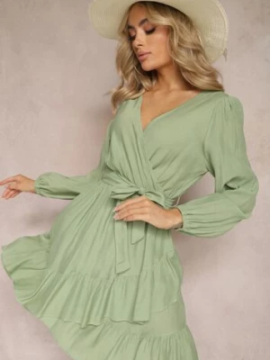Zielona Rozkloszowana Sukienka Midi z Paskiem w Talii i Kopertowym Dekoltem Gemiora